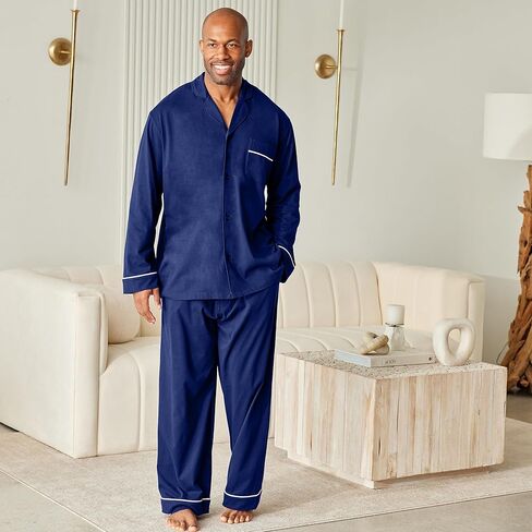 طقم بيجامة رجالي من الجيرسي القطني الناعم من Alexander Del Rossa، قميص طويل الأكمام وسروال مع جيوب in Kuwait