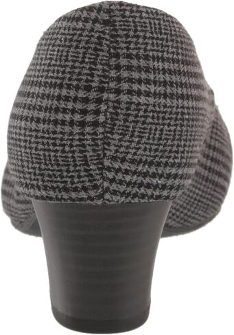 Clarks Women's Teresa Step Pump in Kuwait