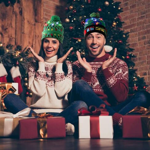 قبعة عيد الميلاد LED من COSYOO تضيء قبعة عيد الميلاد الملونة LED للجنسين للأطفال في الشتاء والثلج وعيد الميلاد وهدايا قبعة صغيرة in Kuwait