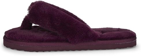 PUMA Women's Fluff Slipper in Saudi Arabia