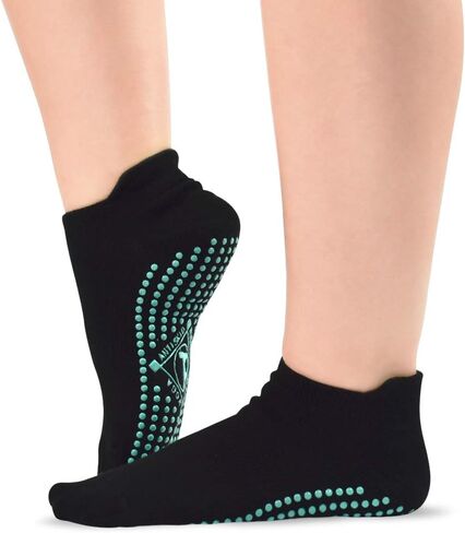 ELUTONG Pilates Non Slip Grip Socks for Women 1-4 Pairs Yoga Barre Ballet Workout Hospital Grippy Sock in Kuwait