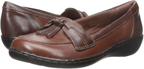 حذاء Clarks النسائي من Ashland Bubble Loafer in Kuwait
