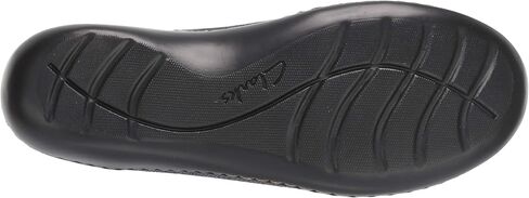 حذاء Clarks النسائي من Ashland Bubble Loafer in Kuwait