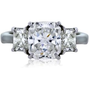 Platinum GIA Certified 3.03ct Radiant Cut Three Stone Engagement Ring in Kuwait