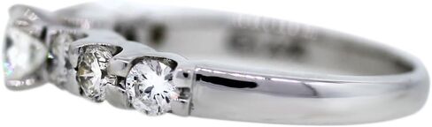 14k White Gold Round Brilliant Diamond Engagement Ring in Kuwait