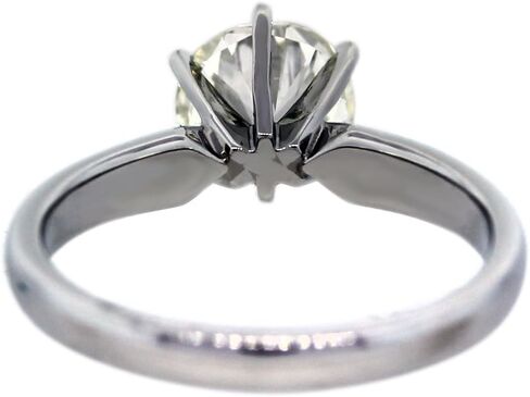 Platinum 1.20 Carat Round Diamond Solitaire Engagement Ring in Kuwait