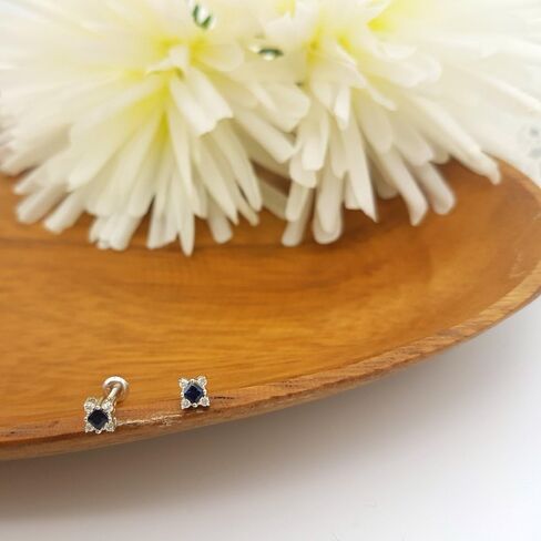 مجموعة Dazzlingrock 14K أحجار كريمة للأميرة وأقراط دائرية من الماس الأبيض للسيدات على شكل مربع، من الذهب الأبيض in Kuwait