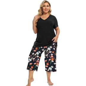 Vozanet Women's Pajamas Set Soft V Neck Sleepwear Top and Capri Pj Lounge Sets Cartoon Heart Shape Cat Nighty Plus Size