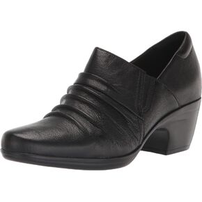 Clarks Women's Emily Cove Pump in Kuwait