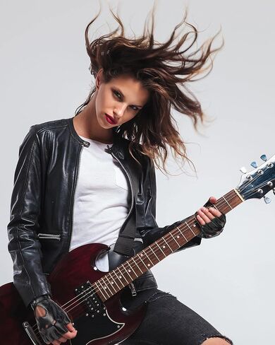 قفازات عالية الأداء للنساء من الجلد الصناعي الشرير بدون أصابع نصف اصبع قفازات رقص أداء قفازات الجاز in Kuwait