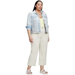 GAP Women's High Rise Girlfriend Utility Khaki in Saudi Arabia
