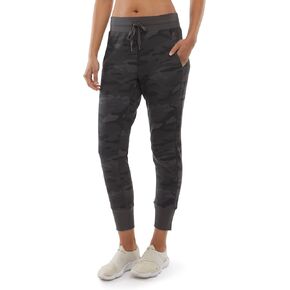 بنطلون رياضي كاجوال للنساء من دانسكين بطبعة مموهة ناعمة الملمس in Kuwait