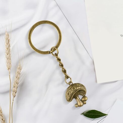 ملحقات سلسلة المفاتيح brvayirl مع ديكور الفطر هي هدايا فريدة للرجال أو هدايا مضحكة للنساء، سلسلة مفاتيح رائعة للرجال، مجموعة سلاسل مفاتيح لطيفة للنساء in Kuwait