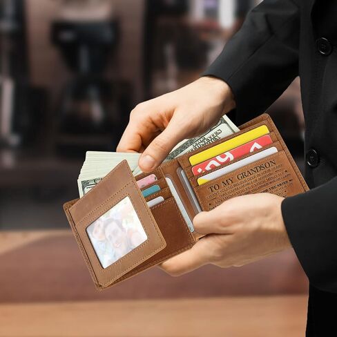 محفظة جلدية محفورة لحفيد RFID حجب محفظة شخصية للرجال ضئيلة الحد الأدنى محفظة الجيب الأمامي ثلاثية الطي مع هدية مشبك المال لعيد ميلاد التخرج للحفيد (لحفيدي) in Saudi Arabia