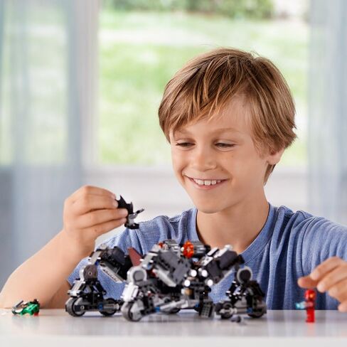 LEGO Super Heroes 76086 Knightcrawler Tunnel Attack (622 Piece) in Saudi Arabia