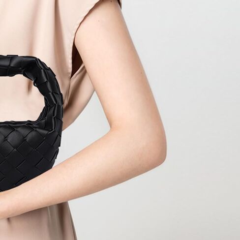 يو او يو ايه حقيبة يد منسوجة للنساء، حقائب كلاتش كلاتش هوبو ناعمة معقودة باللون الاسود، اسود in Kuwait