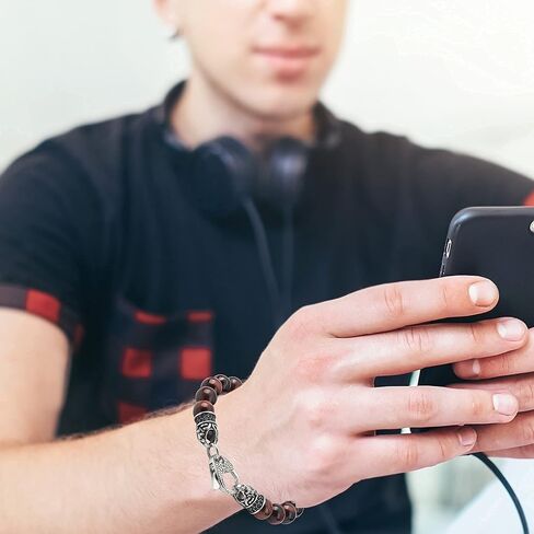 سوار عين النمر للرجال من Starmond : مشبك من الفولاذ المقاوم للصدأ مع تصميم جمجمة سوار خرز 10 مم in Kuwait