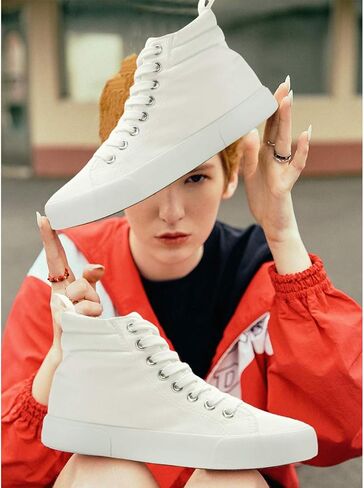 أحذية رياضية نسائية من القماش عالية الجودة من yageyan، أحذية كلاسيكية عصرية مريحة باللون الأبيض والفهد in Kuwait