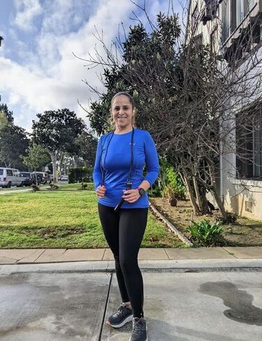 BALEAF Women's Thermal Fleece Tops Long Sleeve Winter Running Gear for Cold Weather with Thumbholes Zipper Pocket Navy Size M in Saudi Arabia