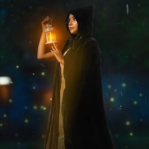 رداء أسود مع غطاء رأس للجنسين من DAYI، عباءة سوداء مع غطاء رأس للنساء، زي ساحر رداء الهالوين للحفلات مقاس 59 بوصة in Kuwait