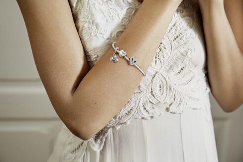 باندورا مجوهرات زوجة الحب القلب مكعب زركونيا سحر من الفضة الاسترليني in Kuwait