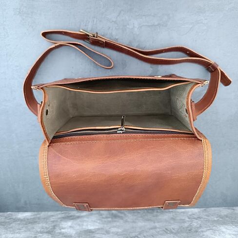 9 Inch Handmade Vintage Leather Crossbody Sling Bag Men Women Unisex Teens Purse Wallet Satchel Handbag Messenger Bags in Saudi Arabia