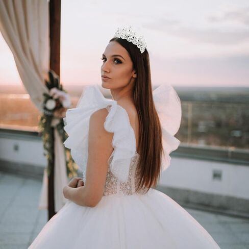 تاج زفاف للعروس، تاج فضي مع طرحة حفلة توديع العزوبية، طقم صدار وعروة، طرحة للعرائس، زينة شعر لحفلات الزفاف والخطوبة وحفلات توديع العزوبية in Kuwait
