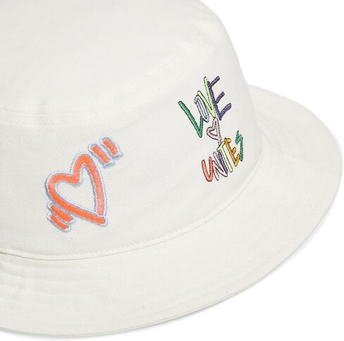 قبعة adidas Originals Love Unites Bucket، باللون الأبيض الفاتح/الفخر، مقاس واحد in Saudi Arabia