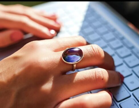 خاتم المزاج للرجال والنساء | الطبعة الكلاسيكية خمر | الشكل البيضاوي | 8 ألوان مزاجية مختلفة | خواتم جمالية | خاتم رائع | حلقات للفتيات في سن المراهقة in Kuwait