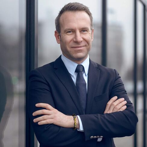 2 Pieces 12 mm Feng Shui Bead Bracelet Chinese Bracelet with Hand Carved Black Amulet Bead Bracelet Pi Xiu for Attracting Wealth and Good Luck for Women Men in Kuwait