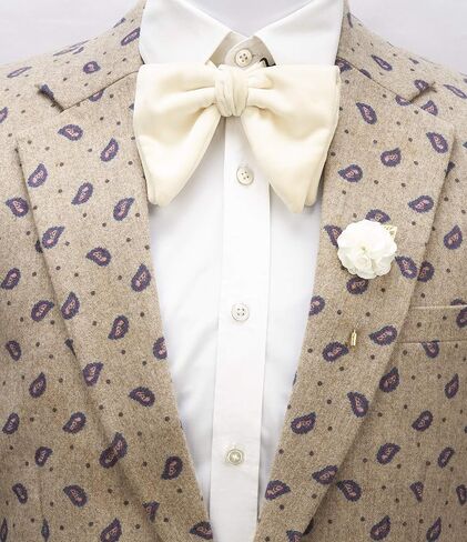 Knighthood White Bunch Flower With Golden Leaf Lapel Pin Badge Coat Suit Jacket Wedding Gift Party Shirt Collar Accessories Brooch in Saudi Arabia