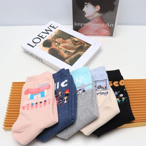 جوارب حريمي من أوكي أوكي - حيوان قطة كلب فن رسوم متحركة | هدايا الكريسماس للجوارب للنساء in Kuwait