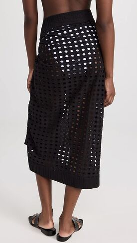 المرأة الصلبة والمخططة The Eyelet Pareo in Kuwait
