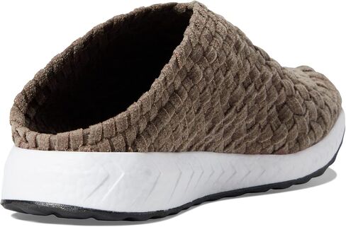 بيرني ميف. دولا in Kuwait