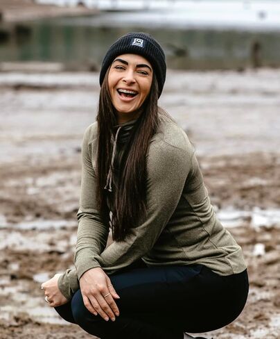 تي شيرت نسائي من Avalanche ذو رقبة وهمية وأكمام طويلة وسحاب علوي 1/4 in Kuwait