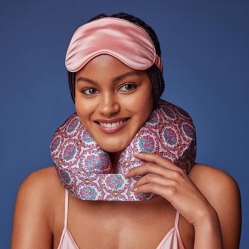 مجموعة السفر Slip Silk Voyager - تشيلسي - تتضمن 1 × وسادة رقبة حريرية للسفر، 1 × قناع نوم حريري وحقيبة سفر (3 قطع) in Kuwait