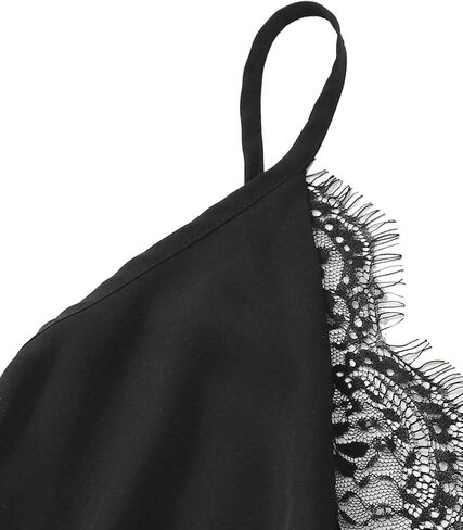 بدلة قفز نسائية من SweatyRocks بطبعة زهور ورقبة على شكل حرف V مع حزام in Kuwait