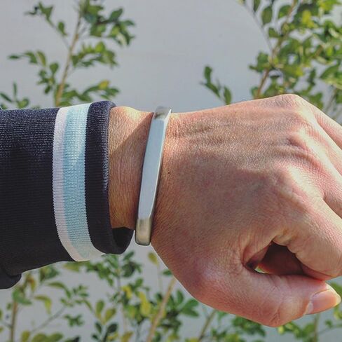 ييلو 4 قطع من اساور الكفة الفضية للرجال، سوار معصم بسيط من الريش، مجموعة اساور مفتوحة من النحاس، زركونيا مكعب, النحاس, مكعب زركونيا in Kuwait