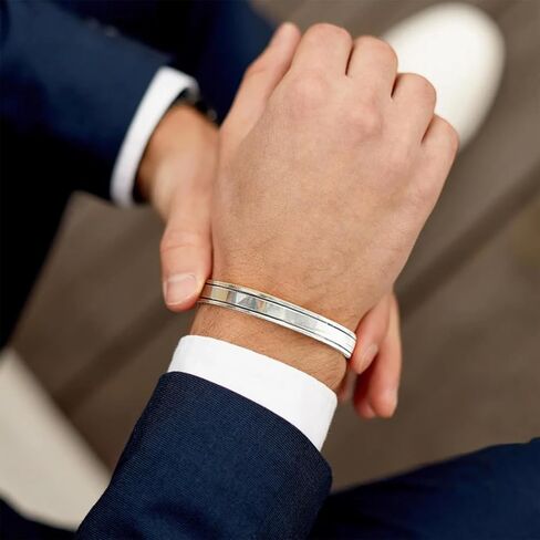 ييلو 4 قطع من اساور الكفة الفضية للرجال، سوار معصم بسيط من الريش، مجموعة اساور مفتوحة من النحاس، زركونيا مكعب, النحاس, مكعب زركونيا in Kuwait