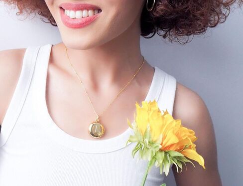 انفيزاوير مجوهرات ذكية - جهاز السلامة الشخصية - قلادة لايم لايف الذهبية in Kuwait