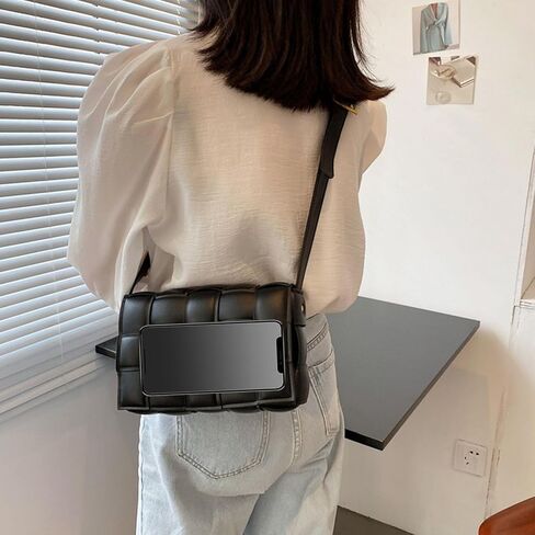 تبتوز شنطة كروس كاسيت منسوجة مبطنة للنساء، شنطة كتف صغيرة من الجلد، شنطة يد عصرية in Kuwait