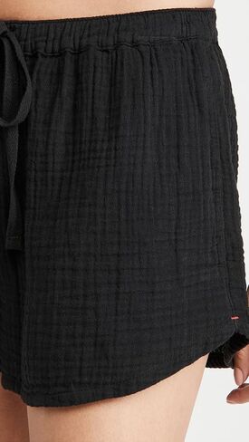 XIRENA Women's Starlyn Short in Saudi Arabia