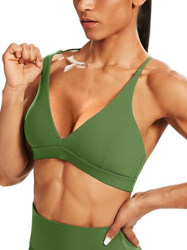 حمالة صدر رياضية للنساء من Unthewe برقبة على شكل حرف V عميقة للتمرين، صدرية يوجا مبطنة ذات تأثير منخفض متقاطع من الخلف in Kuwait