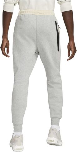 Nike Sportswear Tech Fleece Men's Joggers in Saudi Arabia