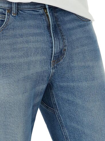 Lee Men's Extreme Motion Bi-Stretch Slim Straight Leg Jean in Saudi Arabia