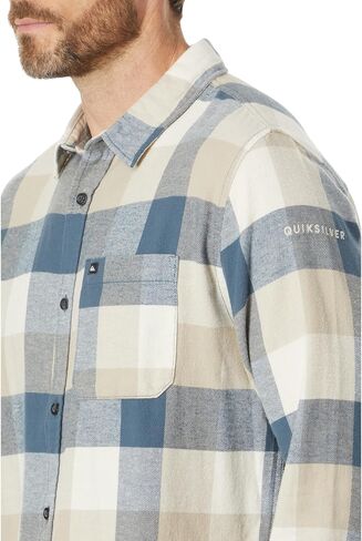 الفانيلا الأم من Quiksilver للرجال in Saudi Arabia