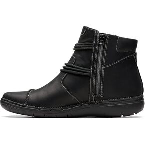 Clarks Women's Un Loop Up Ankle Boot in Kuwait