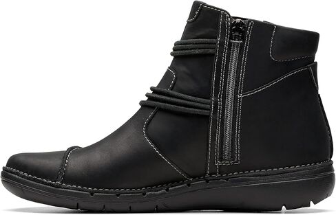 Clarks Women's Un Loop Up Ankle Boot in Kuwait