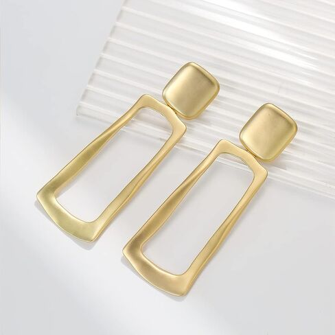 Matte Gold Silver Geometry Clip On Earrings for Women Retro Drop Clip Earrings for Women in Kuwait