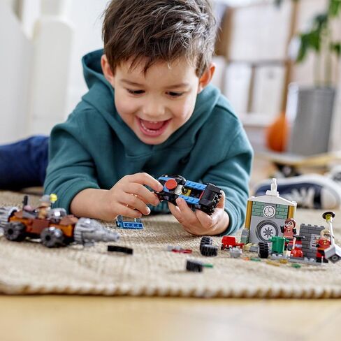 LEGO Juniors/4+ The Incredibles 2 Underminer Bank Heist 10760 Building Kit (149 Piece) in Saudi Arabia
